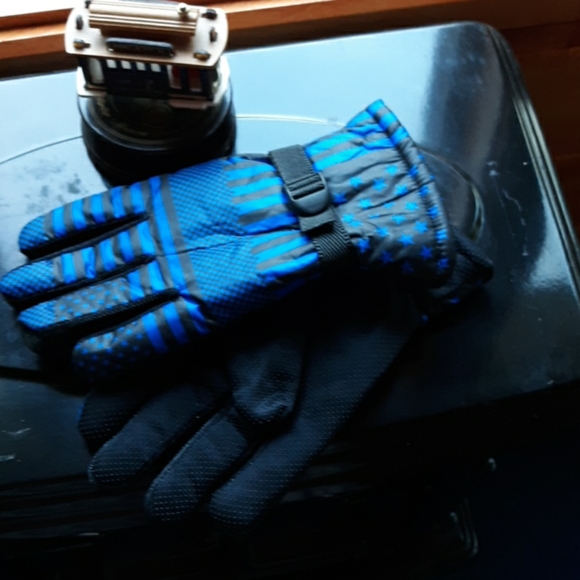 XUE YI  RONG Other - Men's Gloves